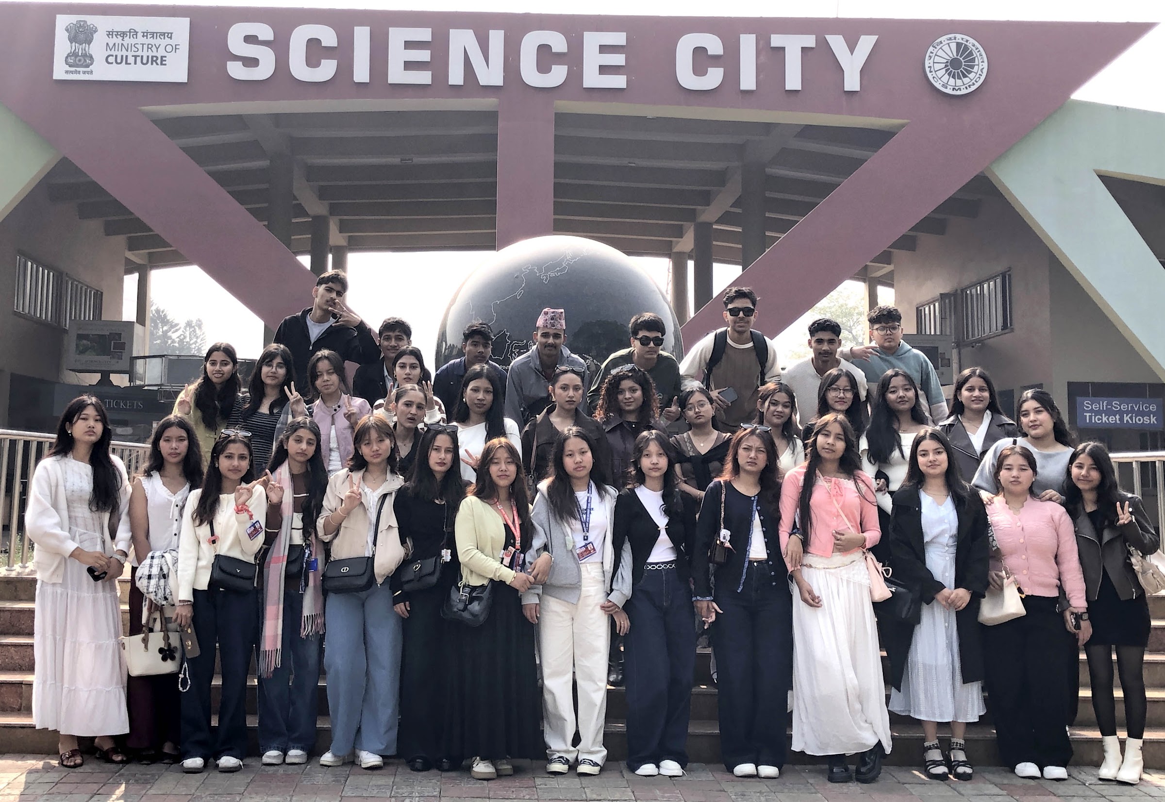 Grade 12 Science - Kolkata Educational Tour 2082